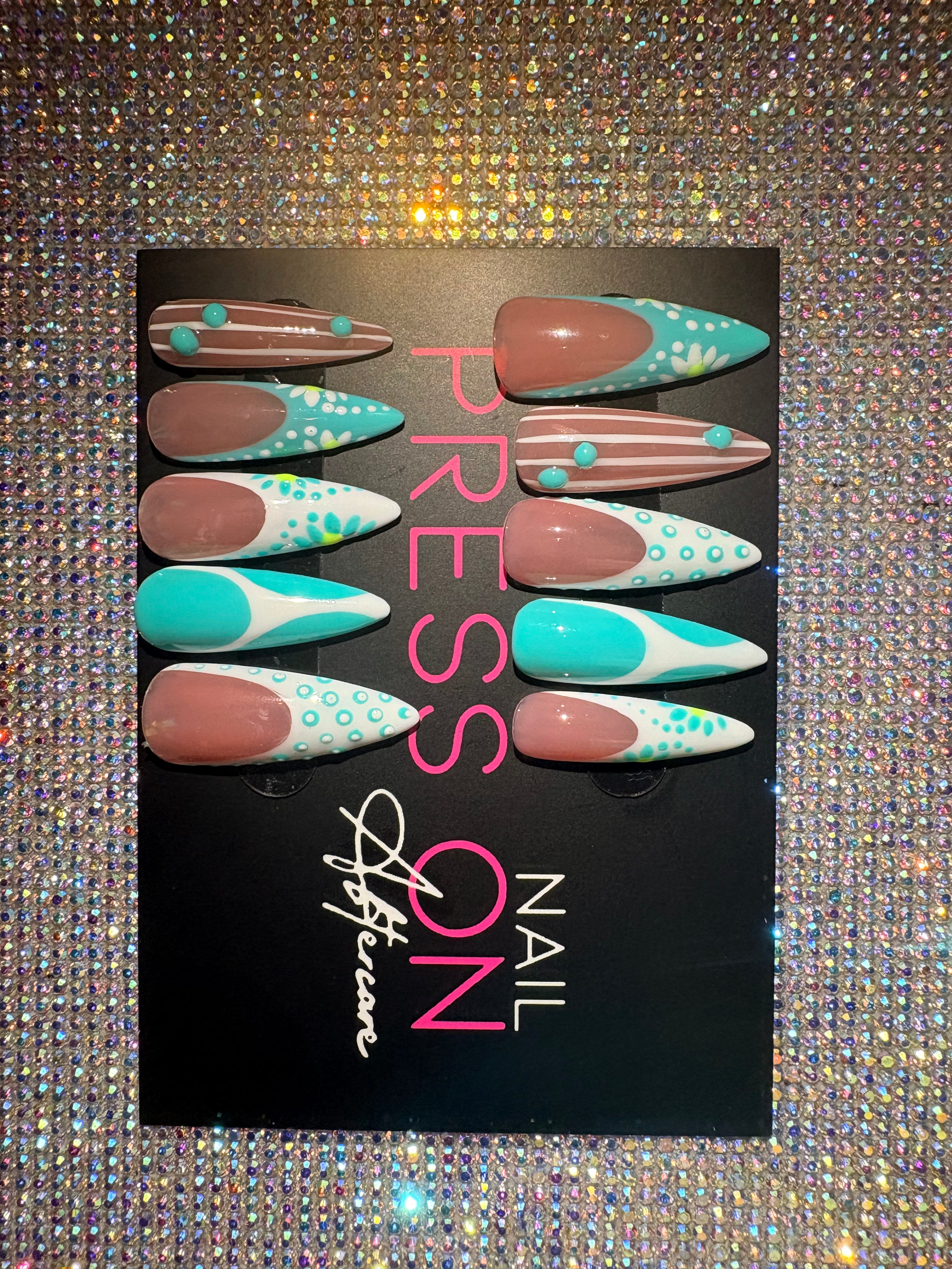 Press on nails
