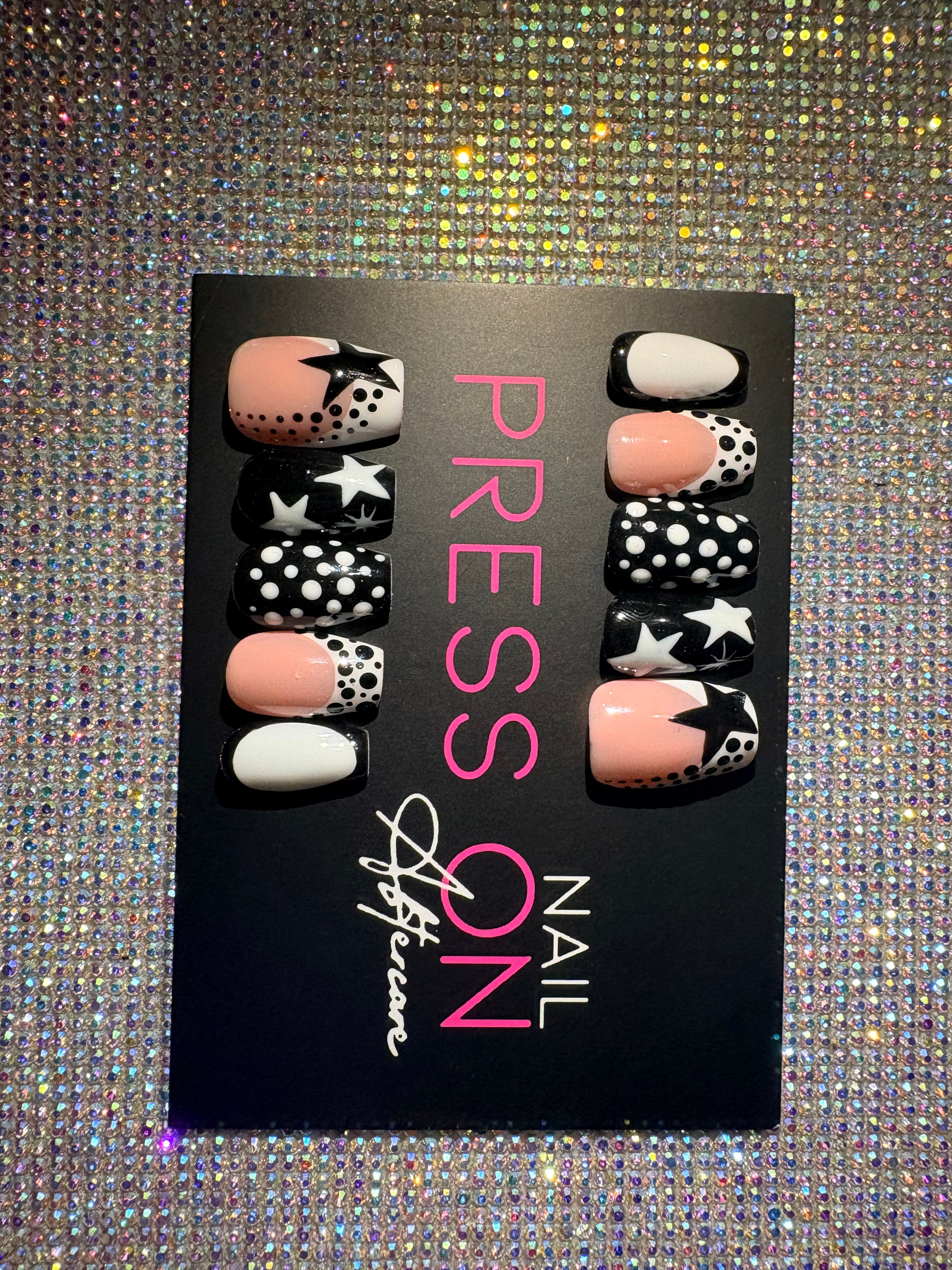 Press on nails