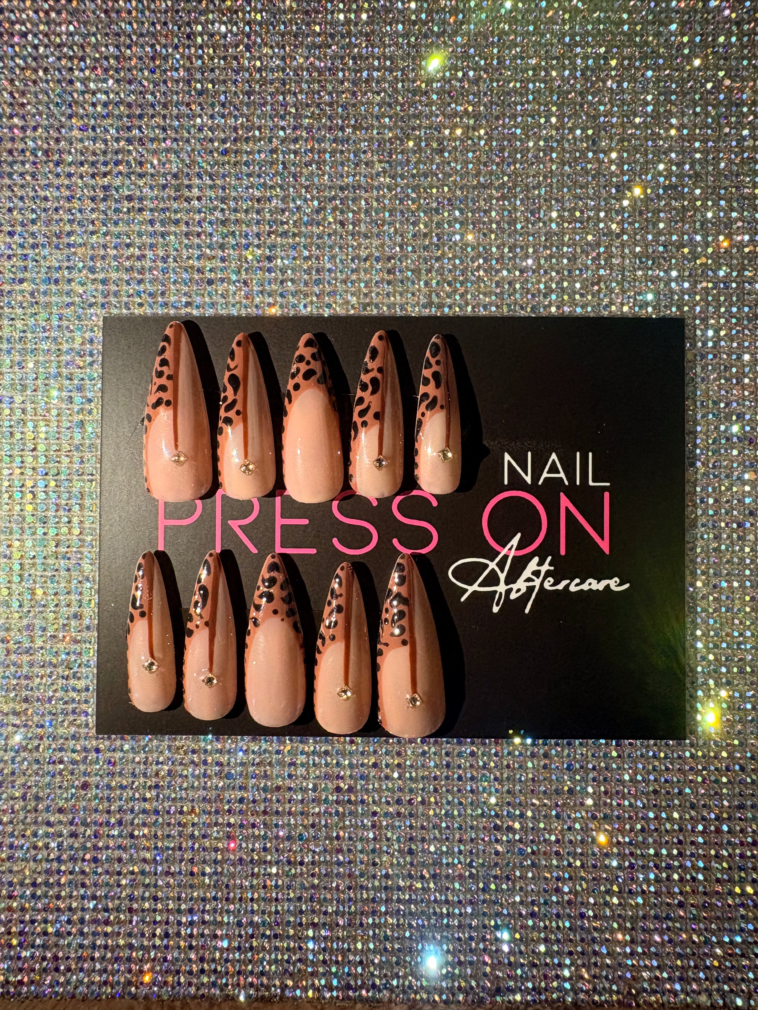 Press on nails