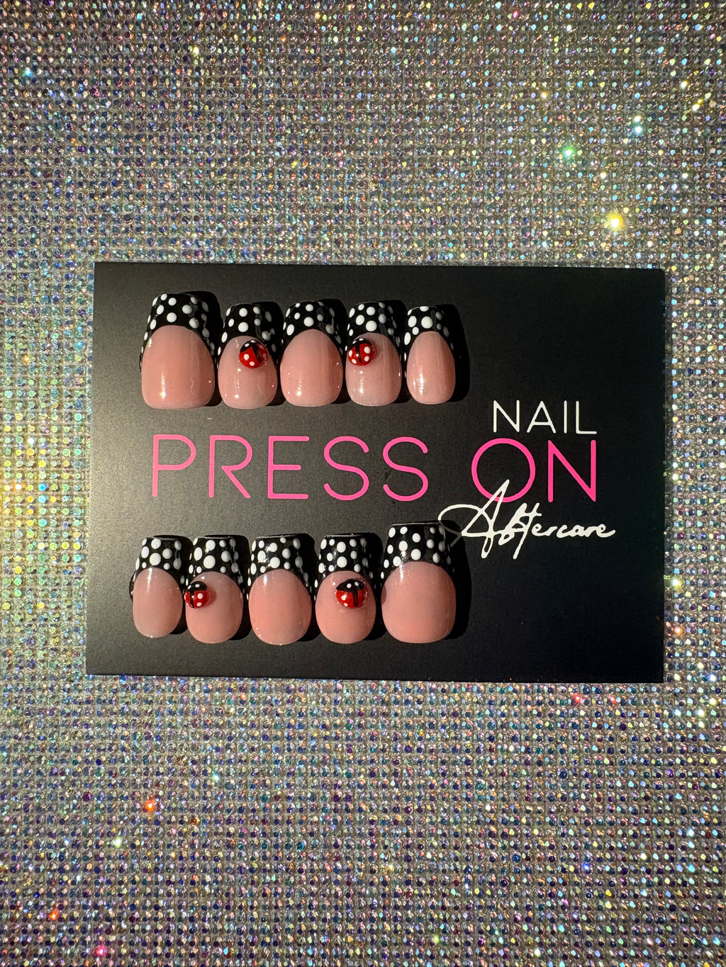 Press on nails