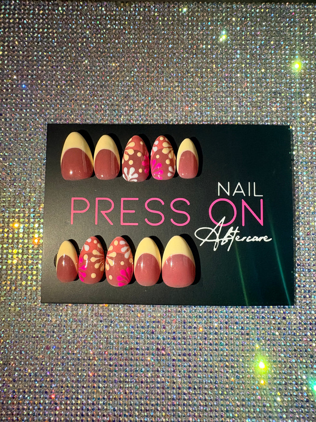 Press on nails