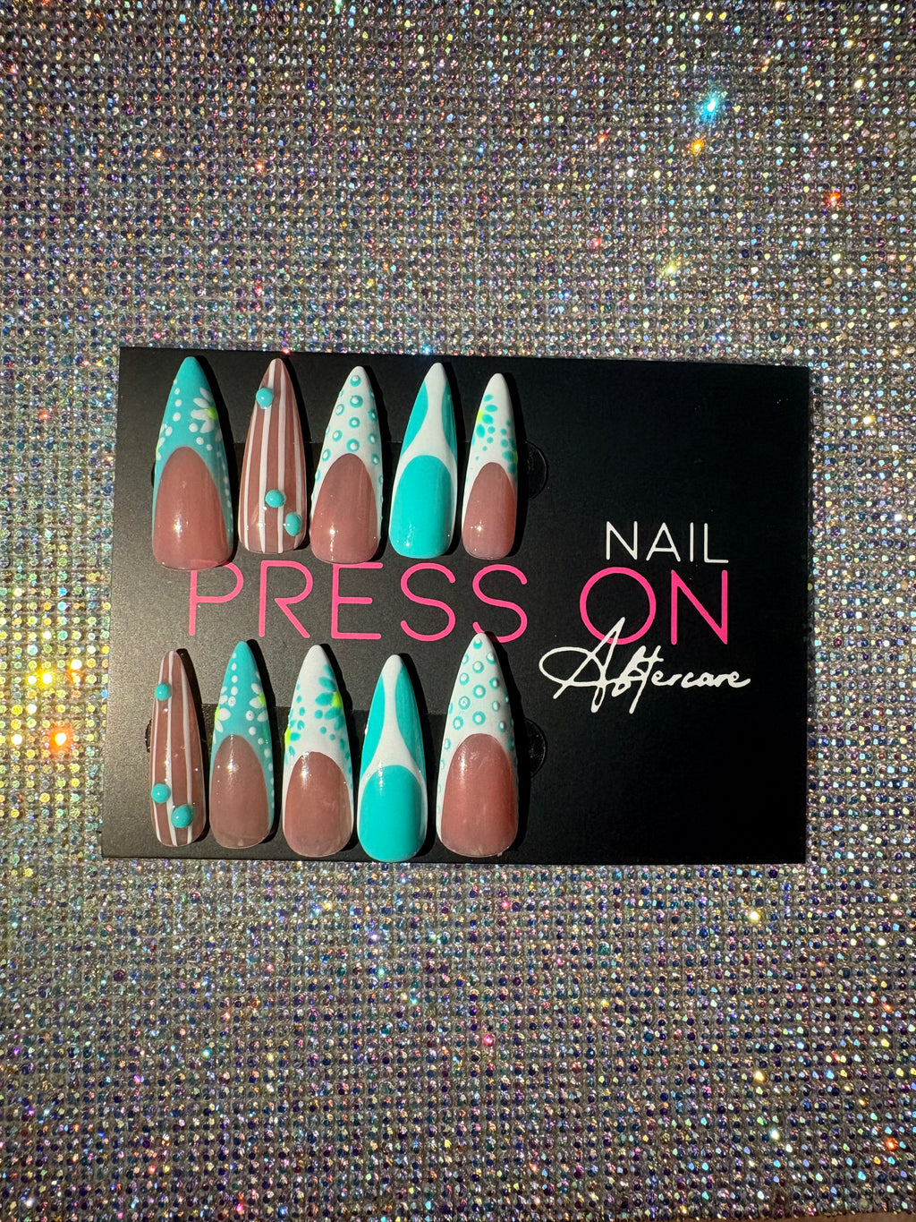 Press on nails