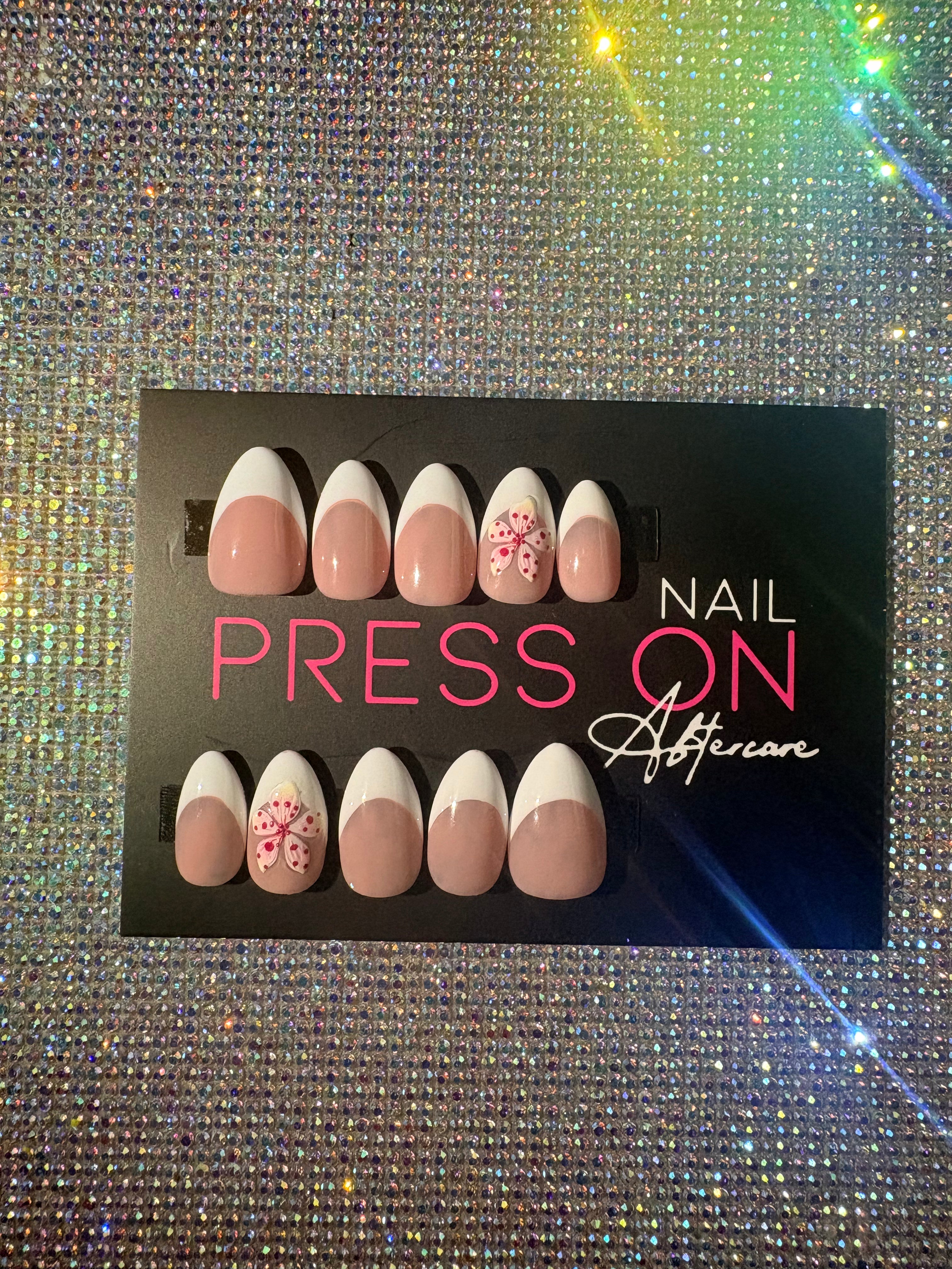 Press on nails