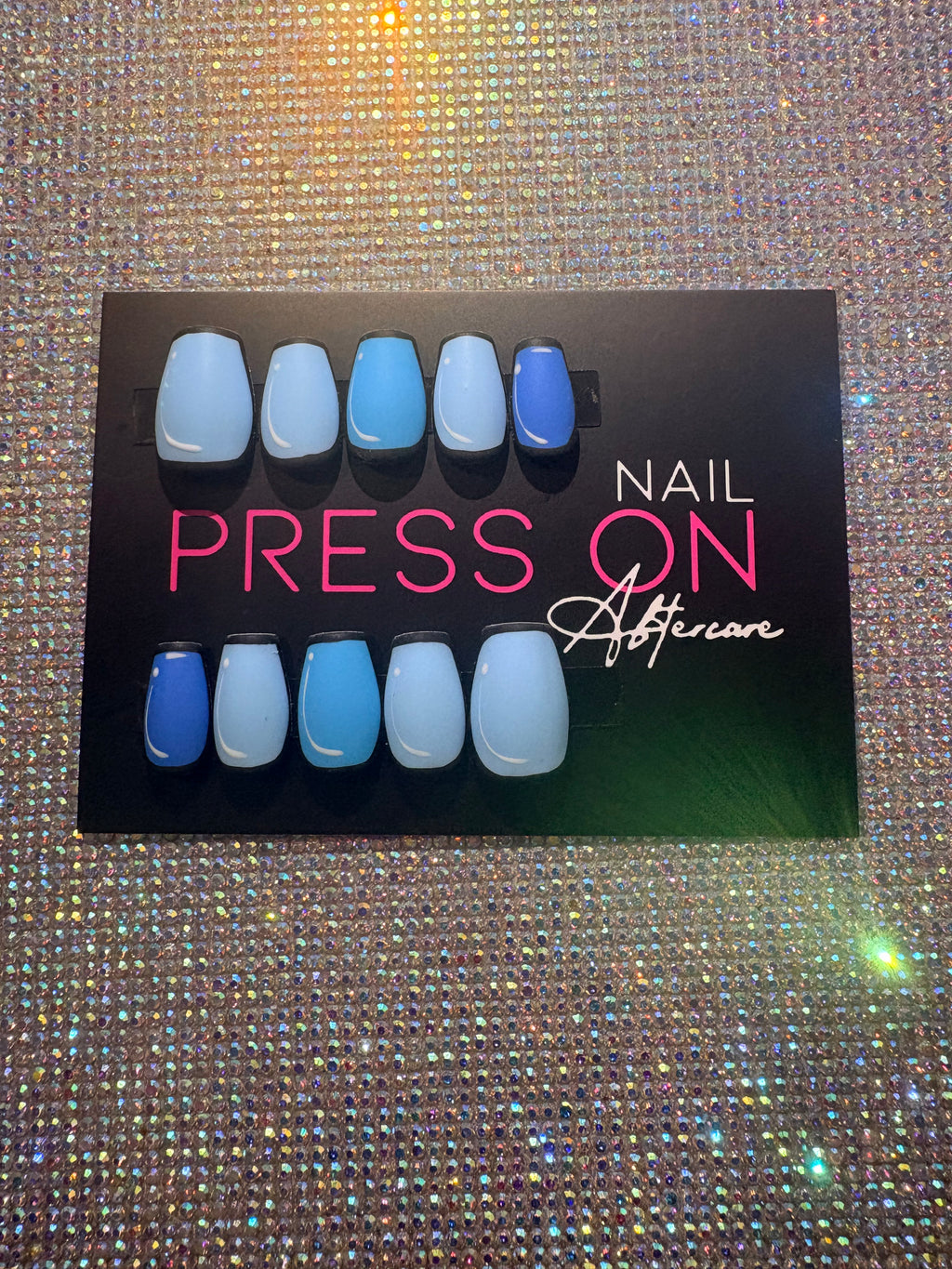 Press on nails