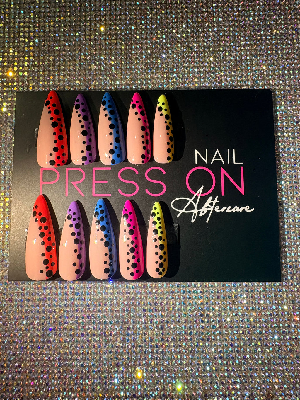 Press on nails